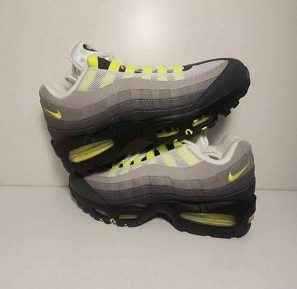 Nike Air Max 95 Neon Volt Women Size 7